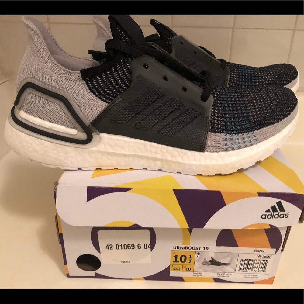 Adidas Ultra Boost Sneaker Size 10.5